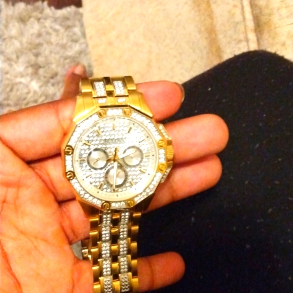 Exclusive gold watch